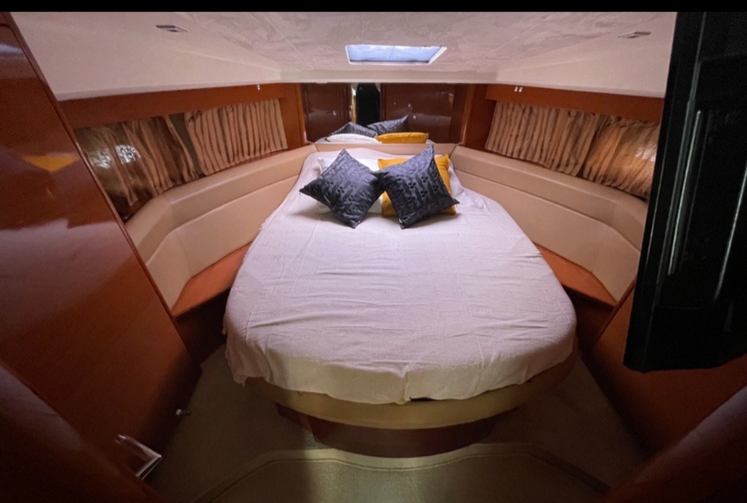 Jeanneau Prestige 38S - Image 7